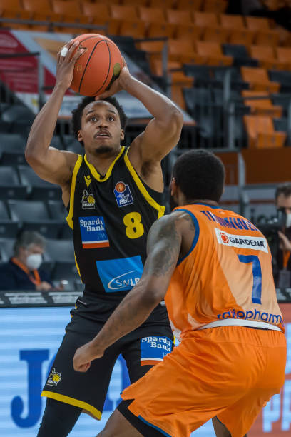 我们不仅看 我们不仅看